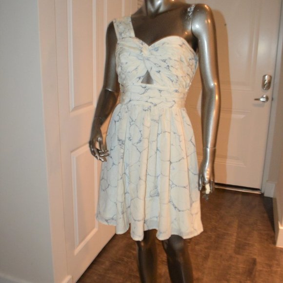 NWT Aijek One Shoulder 100% Silk Dress - Picture 2 of 4